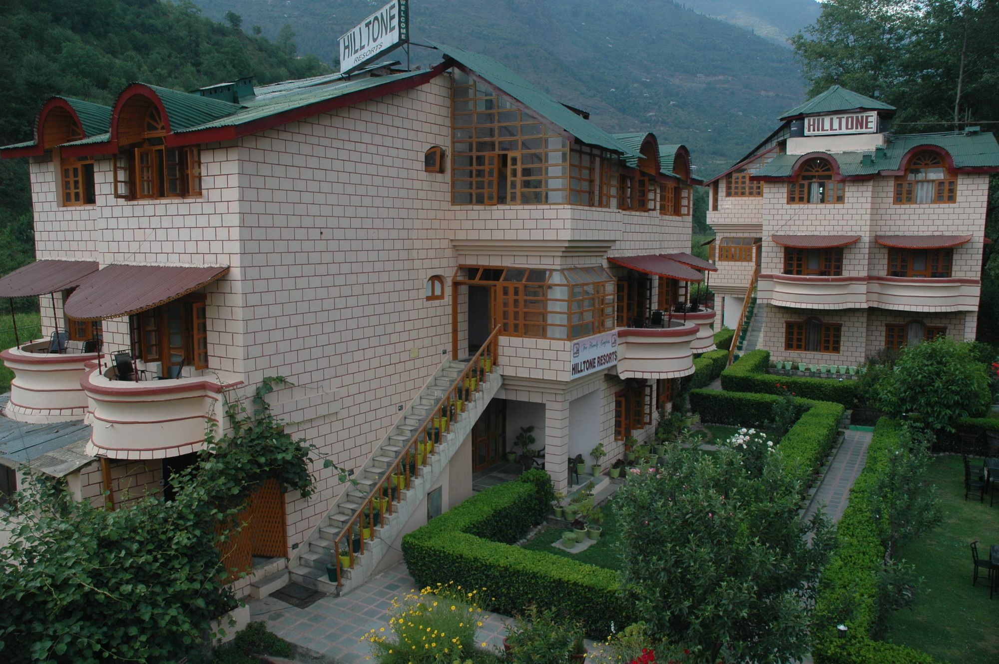 Hilltone Resorts & Spa Manāli Exteriér fotografie